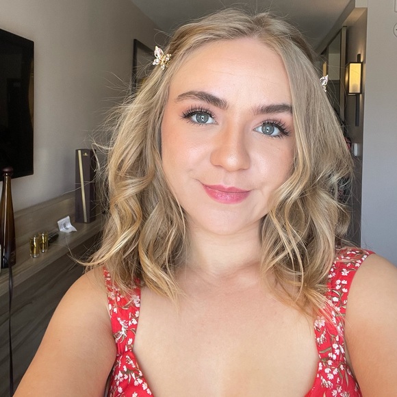 Meet your Posher, Kaylee - Picture 1 of 1